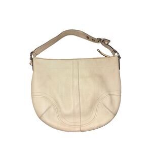 Coach Vintage Y2K Hobo Shoulder Handbag Moon Shaped Ivory Pebble Leather K0751